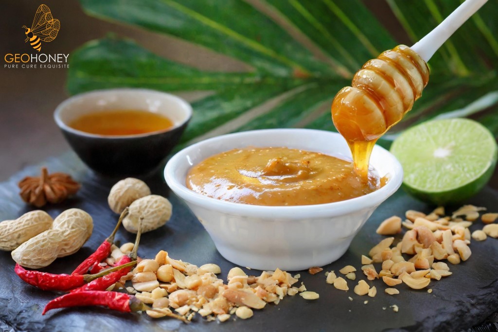 Thai-Style Peanut Sauce with Honey Recipe